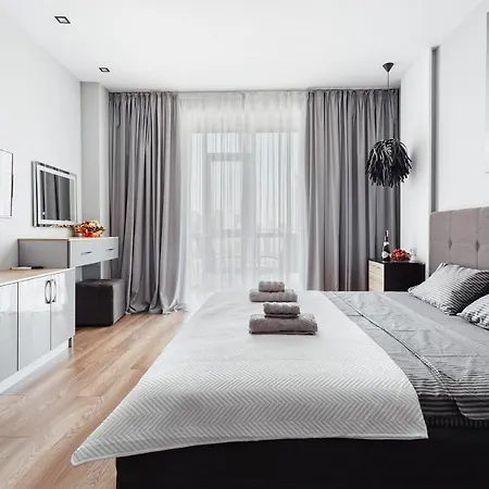 Apartment Grey In 14 Floor *
